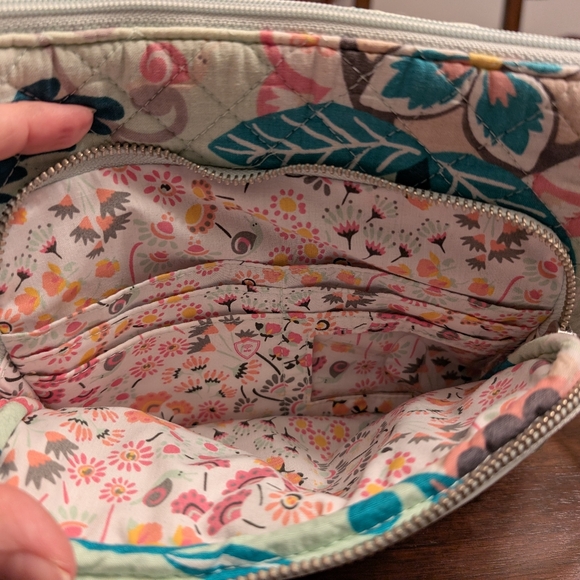 Vera Bradley Mint Flowers Hipster Crossbody Bag & Accordion Wristlet - Picture 4 of 16